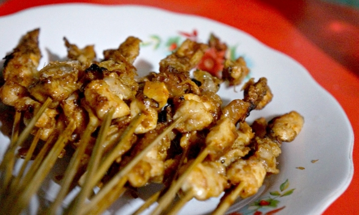 3 Kuliner Kaki Lima di Bandung Untuk Kamu yang Suka Makan Larut Malam