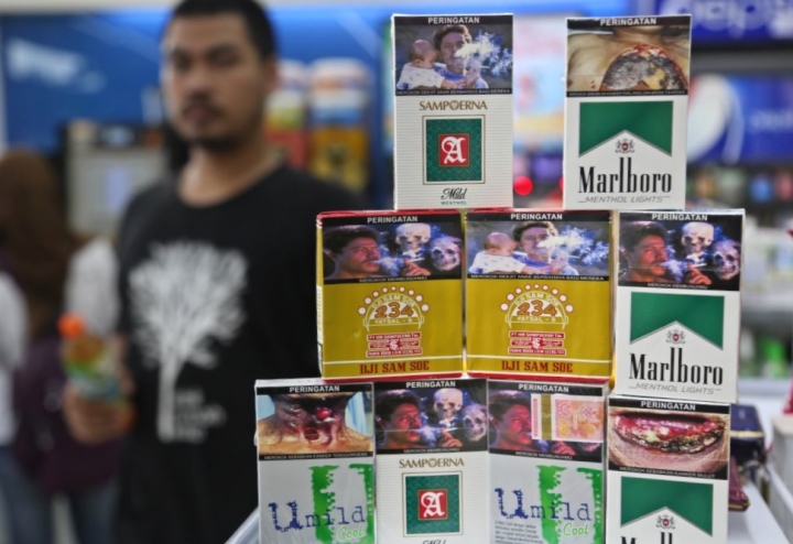 Harga Rokok di Indonesia Naik 10 Kali Lipat. Setuju?